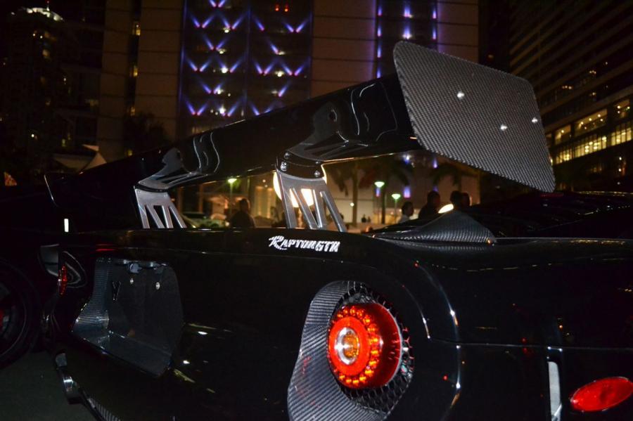 Детали экстерьера Mosler Raptor GTR 2012 года  (фото 5 из 10)